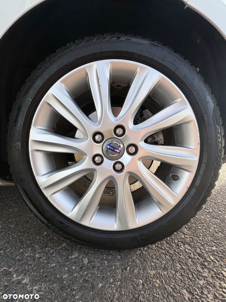 Volvo V40 D2 Momentum - 11