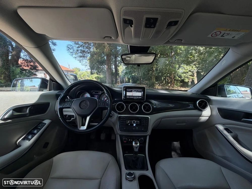 Mercedes-Benz CLA 200 CDI AMG Line — fotografia 11