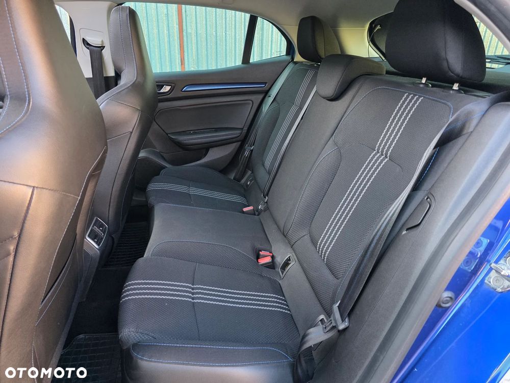 Renault Megane 1.6 dCi GT EDC - 10