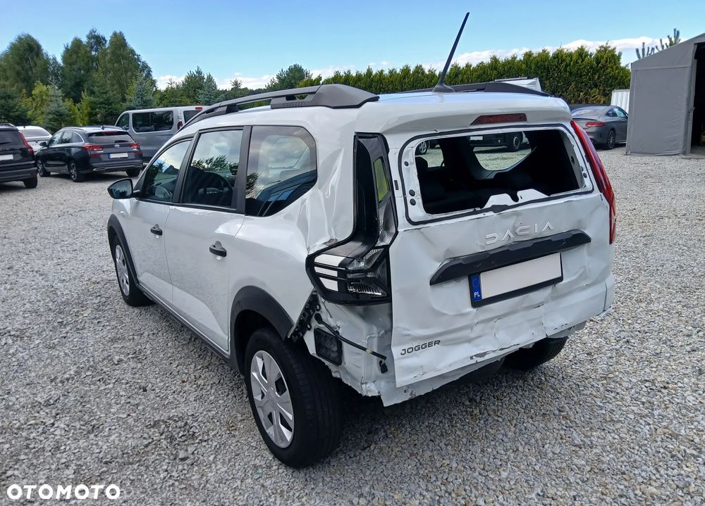 Dacia Jogger 1.0 TCe Essential 7os - 5