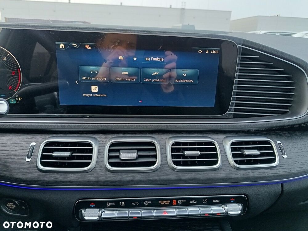 Mercedes-Benz GLE - 19