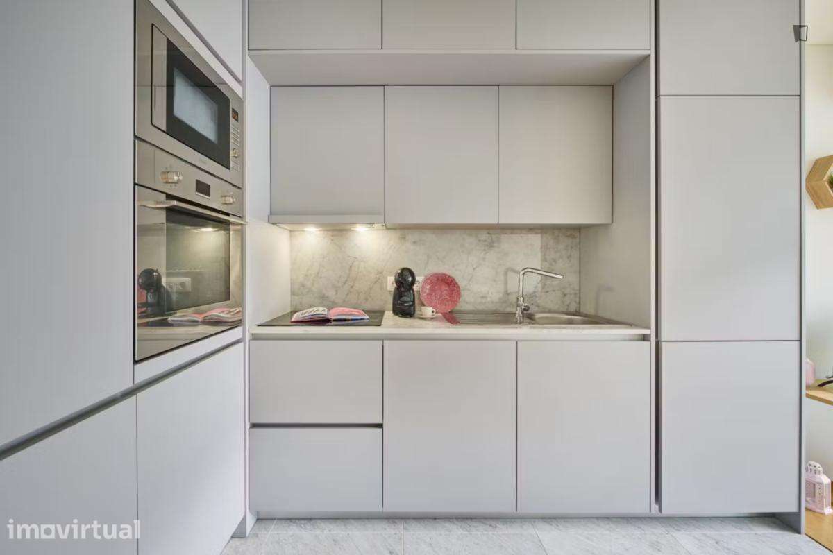 Apartamento com 1 quartos - localizado em Picoas Lisbon - Grande imagem: 4/32