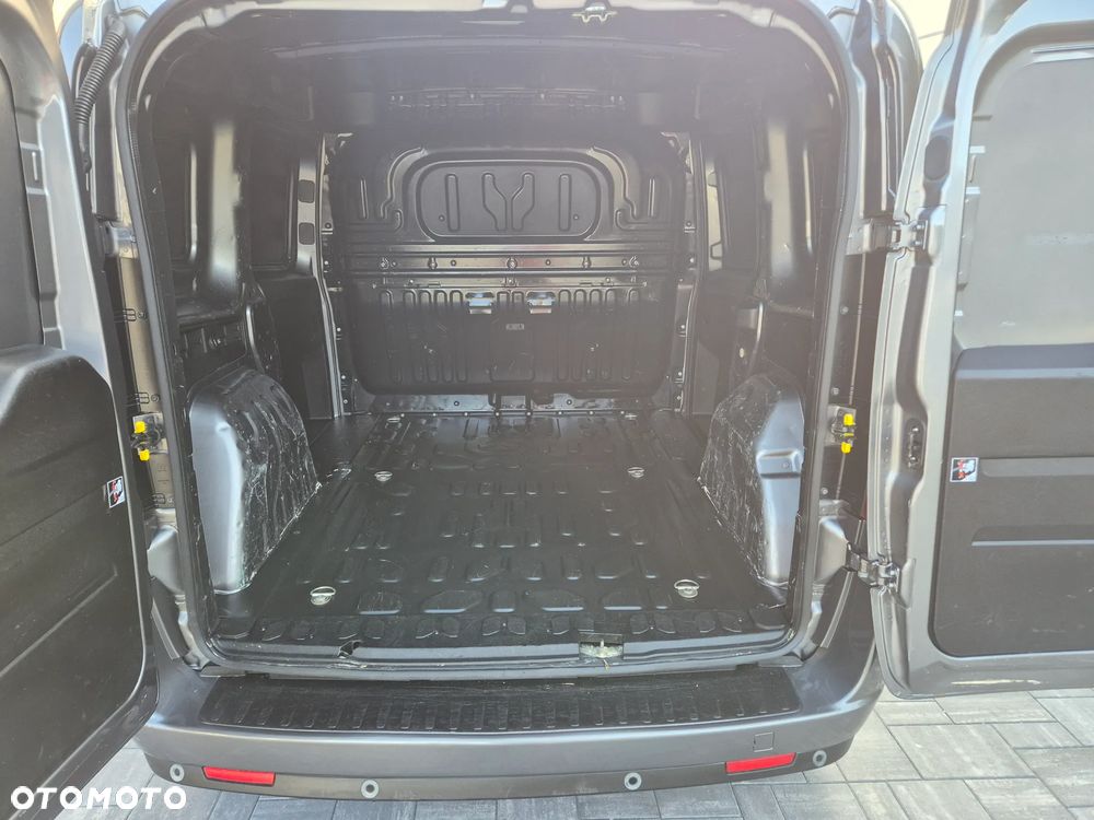 Fiat Doblo - 22