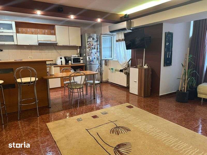 Apartament 4 camere zona stadion Farul Constanta — fotografia 3