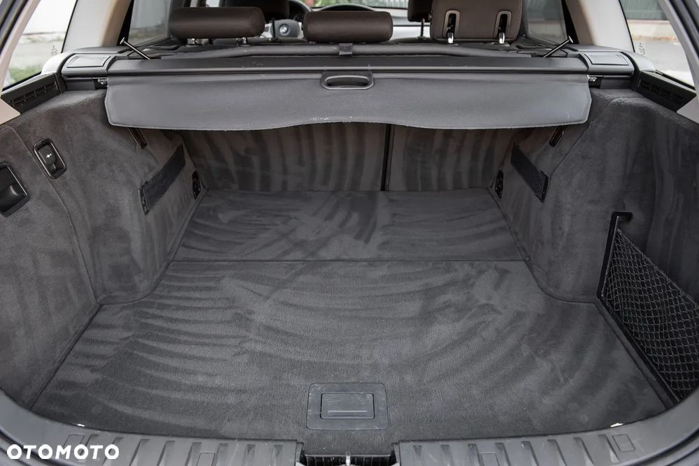 BMW Seria 3 318d DPF - 23