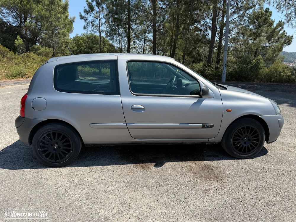 Renault Clio - 9