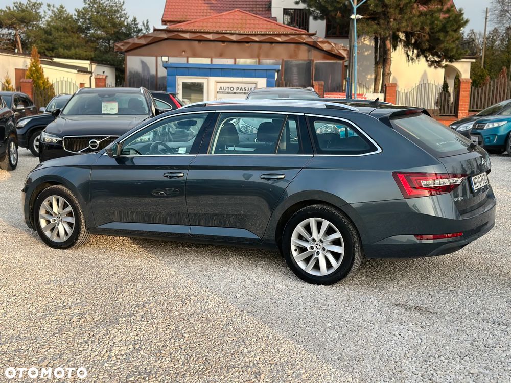 Skoda Superb 2.0 TDI SCR Style DSG - 12