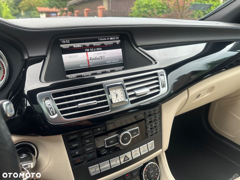 Mercedes-Benz CLS 350 CDI BlueEff - 32