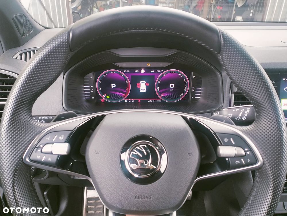 Skoda Karoq 1.5 TSI ACT Sportline DSG - 6