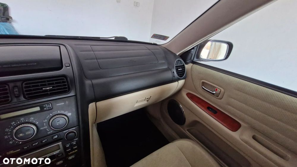 Lexus IS 300 Prestige - 16
