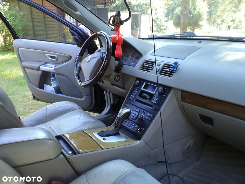 Volvo XC 90 2.4 D5 - 1