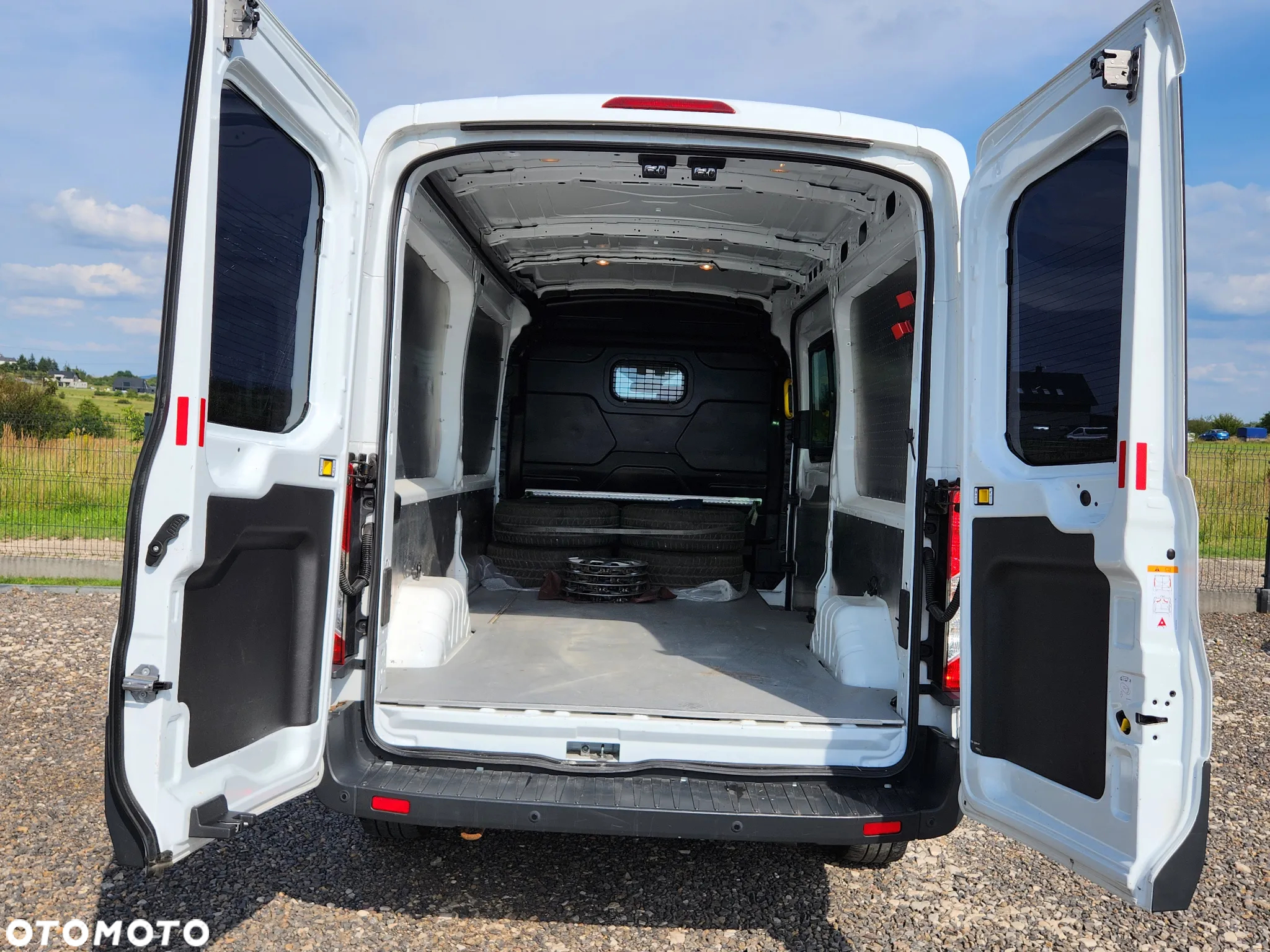 Ford Transit - 23