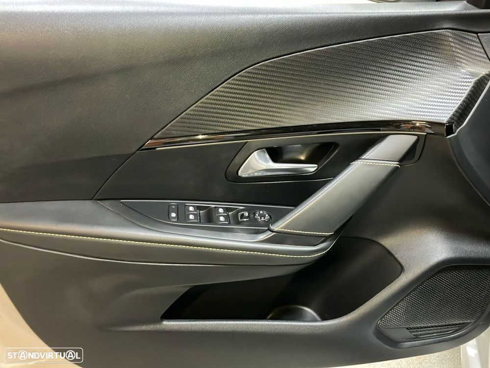 Peugeot e-208 50 kWh GT - 21