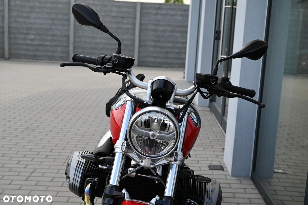 BMW R - 6