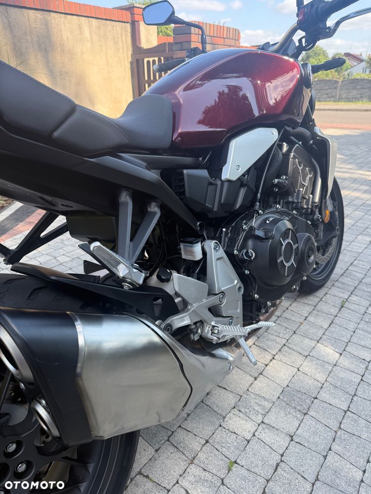 Honda CB - 4