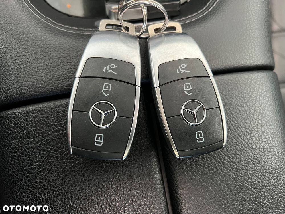 Mercedes-Benz GLE 300 d 4Matic 9G-TRONIC AMG Line - 37