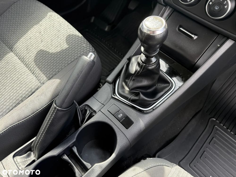 Toyota Corolla 1.6 Comfort - 12