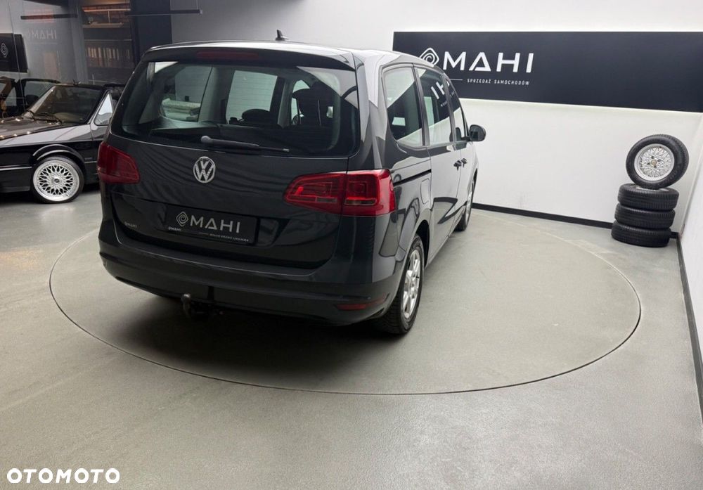 Volkswagen Sharan 2.0 TDI DSG BlueMotion Technology Trendline - 11