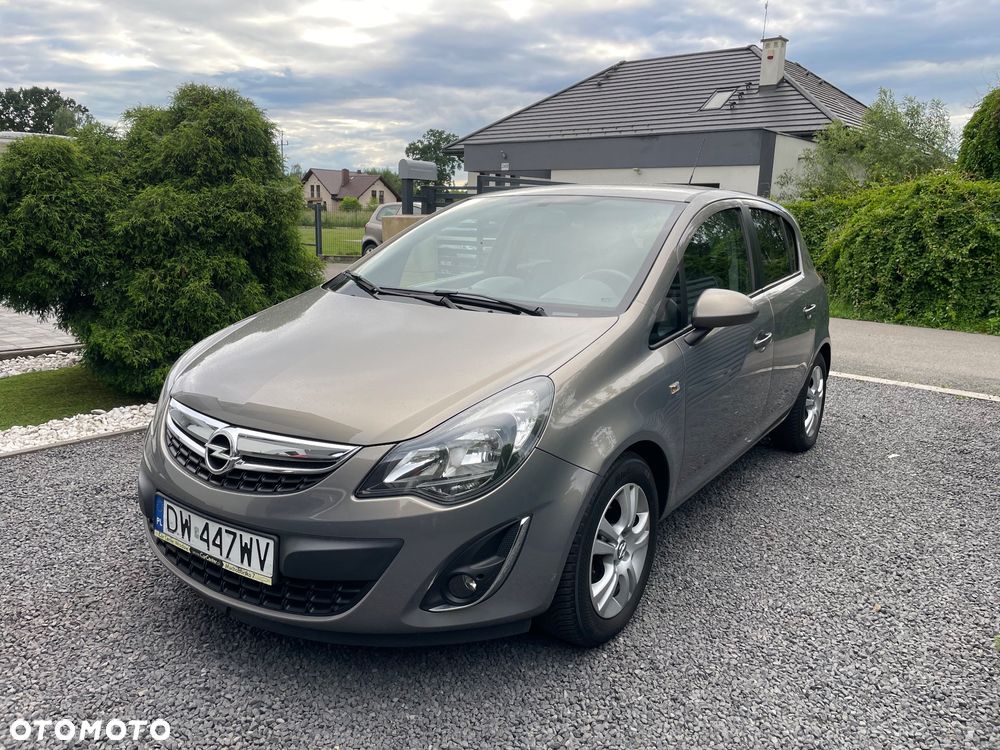 Opel Corsa 1.4 16V Cosmo - 1