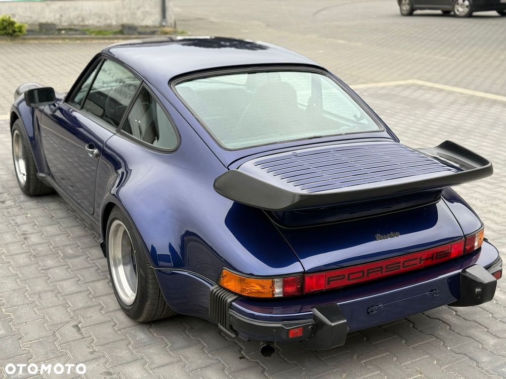Porsche 911 - 13
