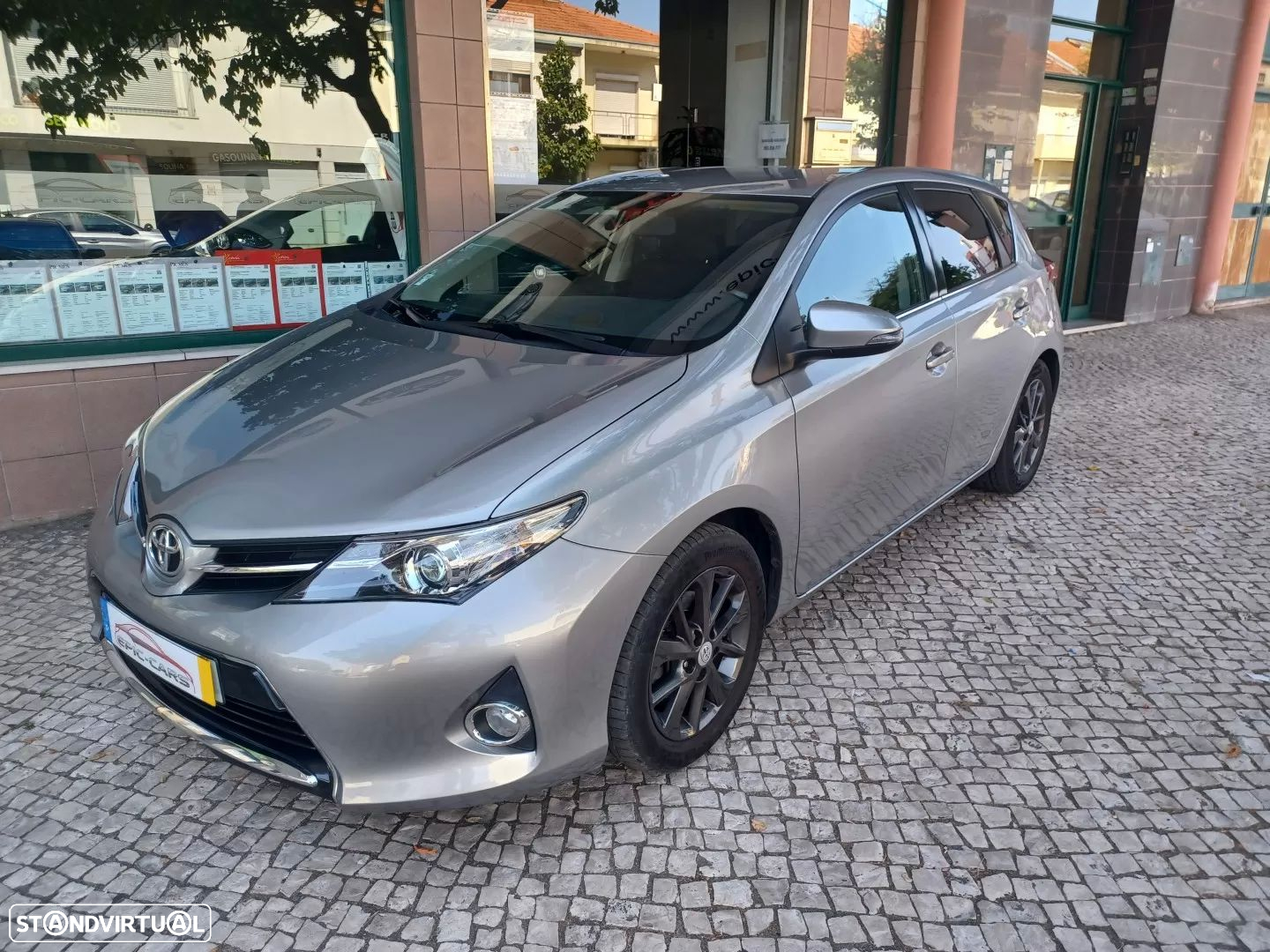 Toyota Auris 1.6 Valvematic Edition - 2