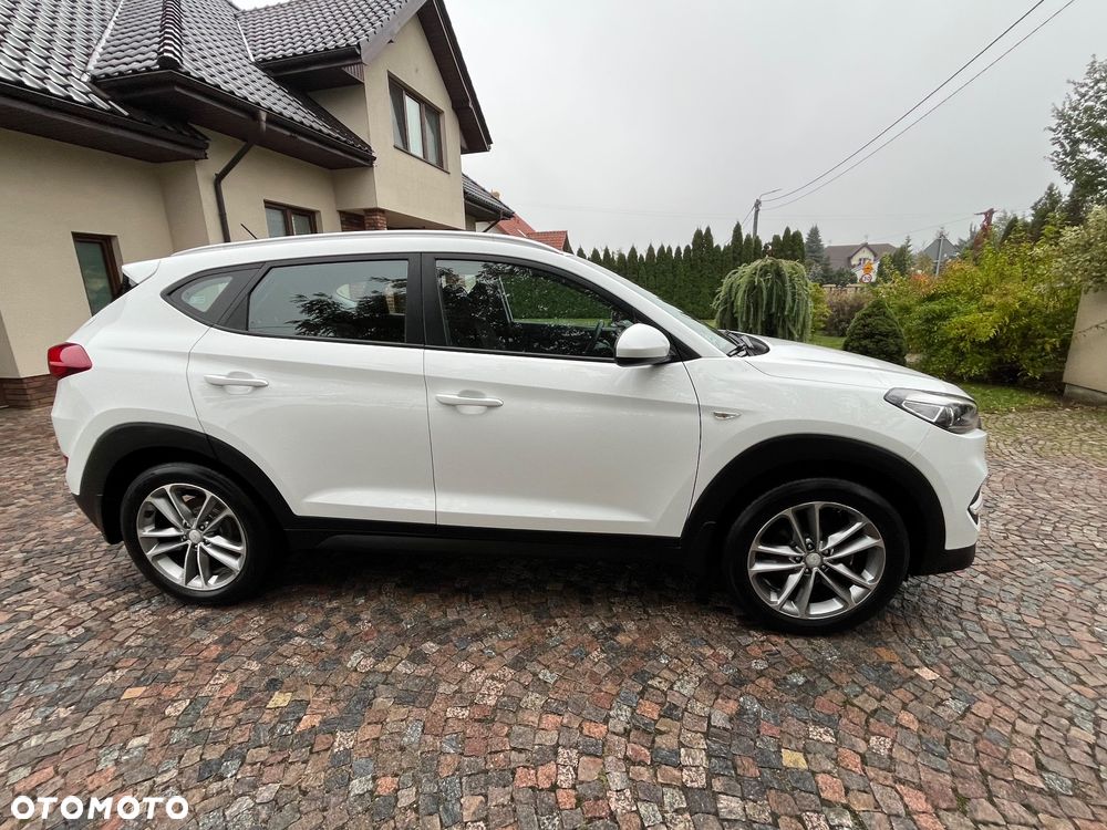 Hyundai Tucson 1.6 GDI BlueDrive Design 2WD - 19