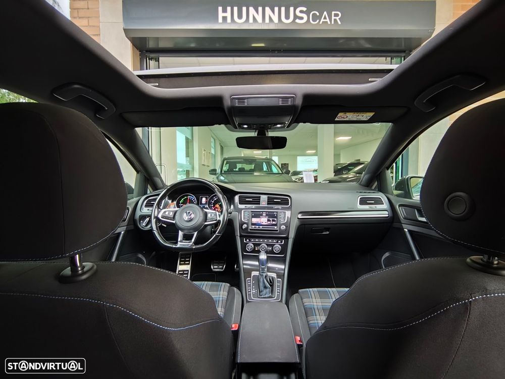 VW Golf 1.4 GTE Plug-In-Hybrid DSG - 4