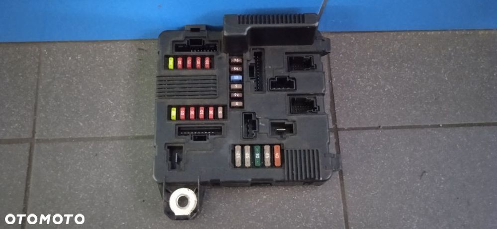 Skrzynka moduł BSI Renault Megane II 8200306033A - 2