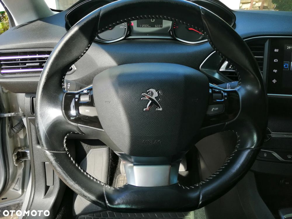 Peugeot 308 1.2 PureTech Access S&S - 11