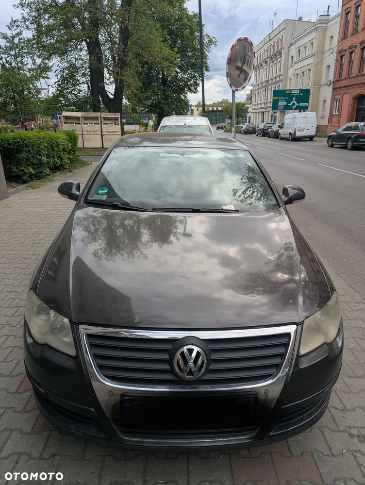 Volkswagen Passat 2.0 FSI Highline - 1