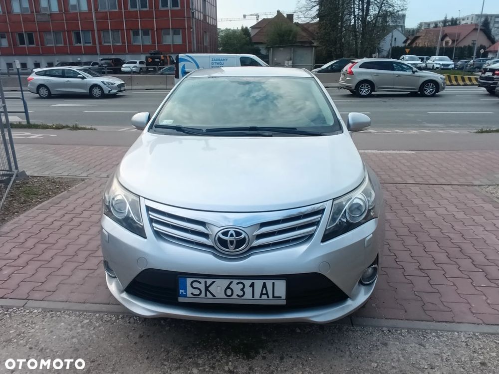 Toyota Avensis 2.0 D-4D Luna - 13