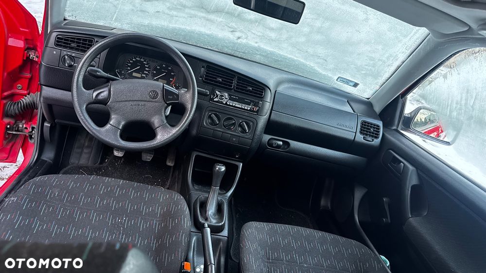 Volkswagen Golf - 12