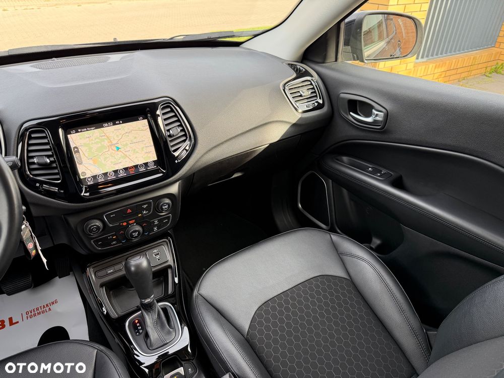 Jeep Compass 1.3 TMair Night Eagle FWD S&S DDCT - 24