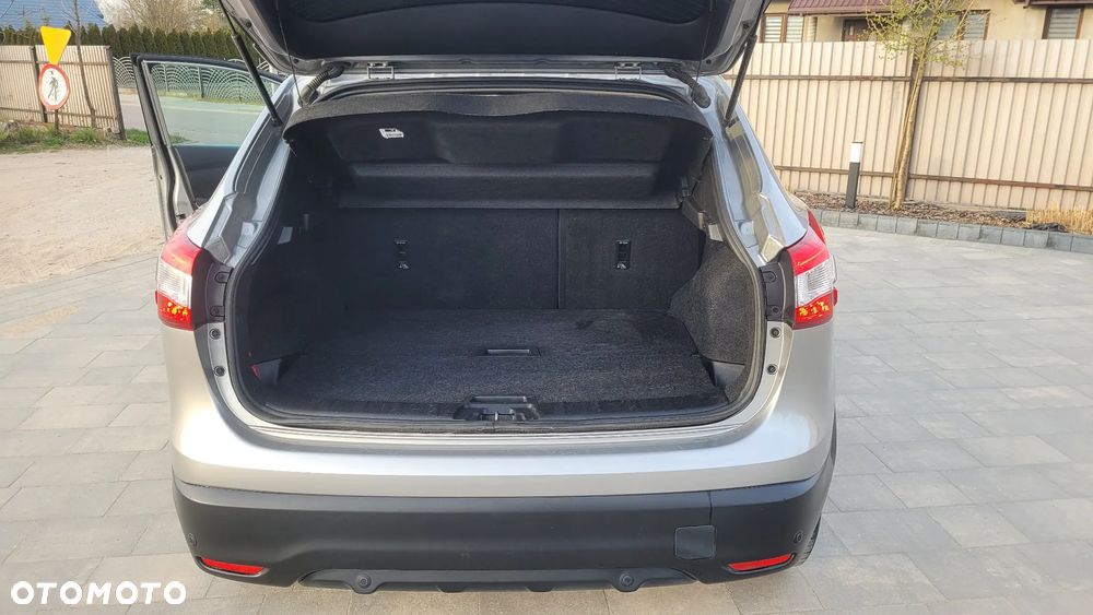 Nissan Qashqai 1.6 dCi Xtronic 360 - 17