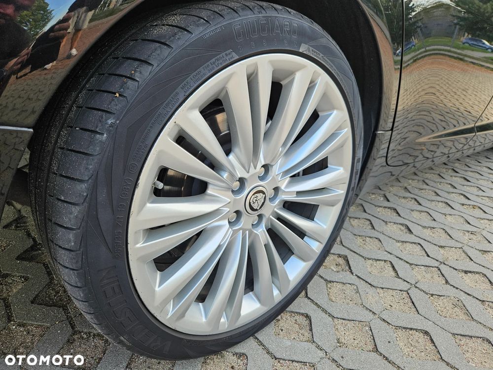 Jaguar XF 5.0 V8 Premium Luxury - 12