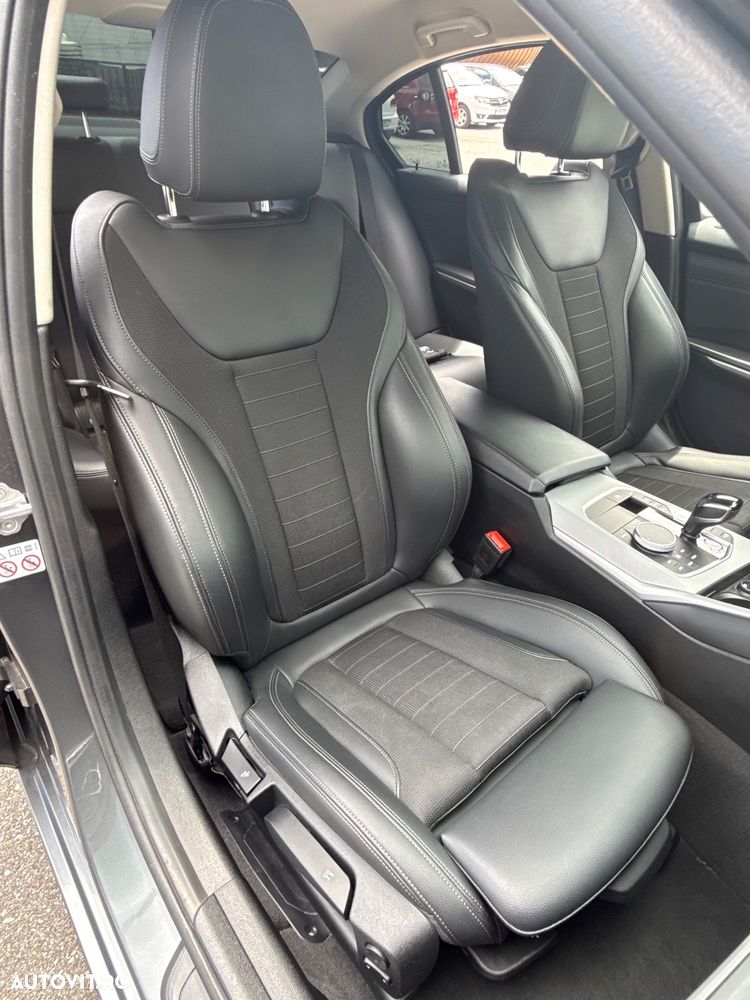 BMW Seria 3 320d xDrive Aut. Sport Line - 26