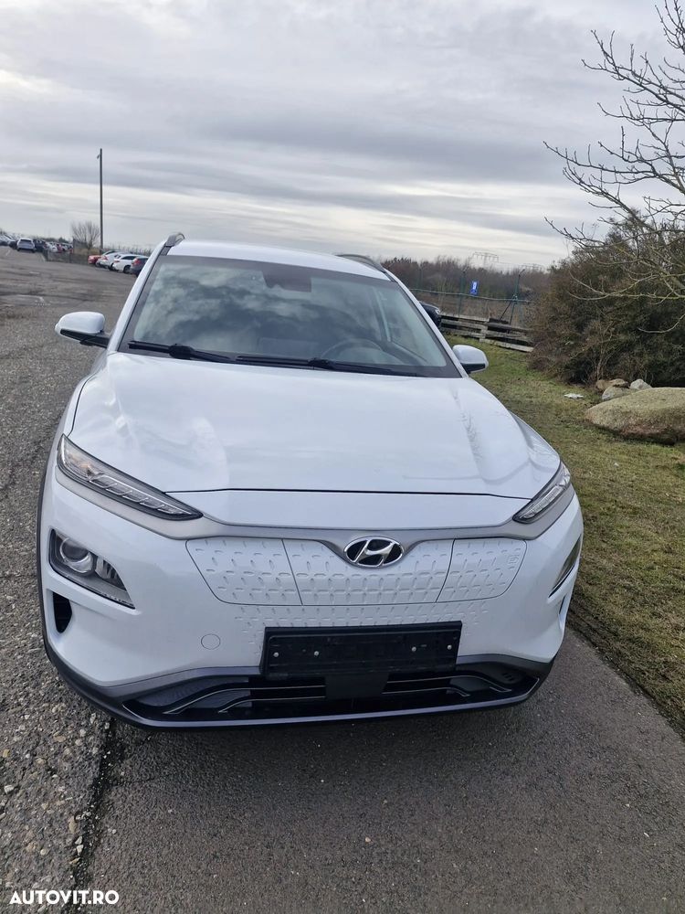 Hyundai KONA Advantage - 2
