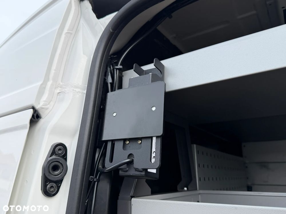 Volkswagen Crafter Zabudowa Warsztatowa L2H2 - 20