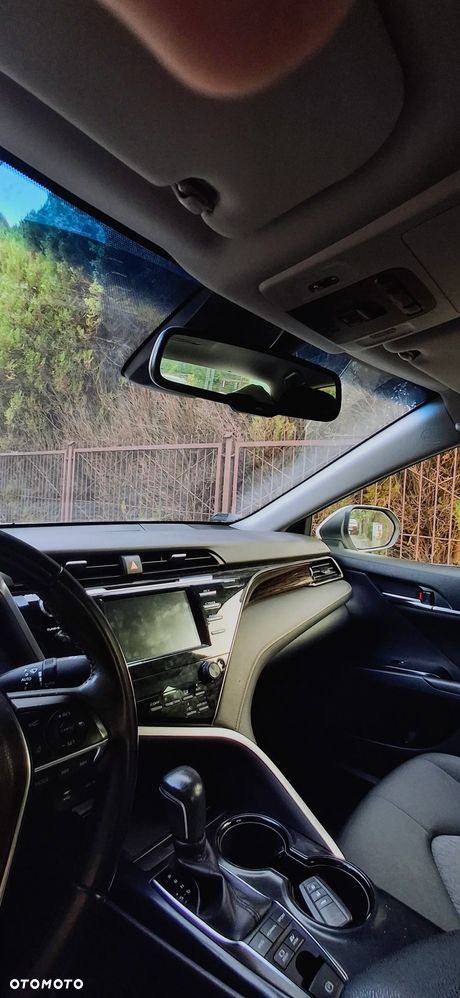 Toyota Camry 2.5 Hybrid Comfort CVT - 13