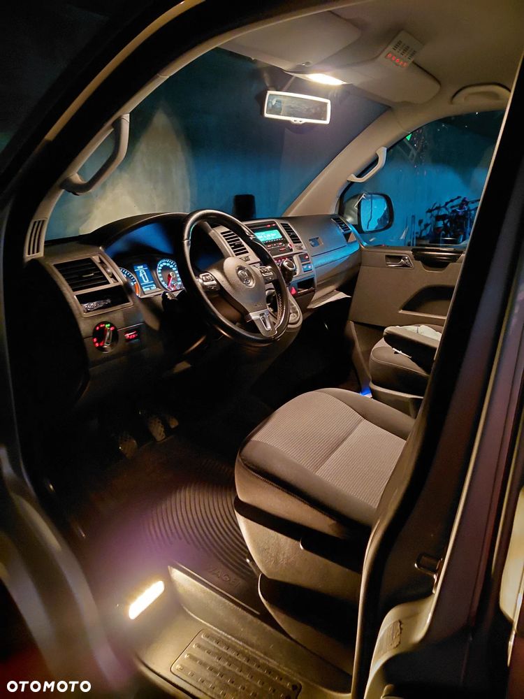 Volkswagen Caravelle L1 Comfortline - 24