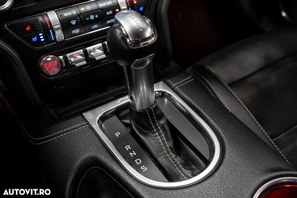 Ford Mustang - 37