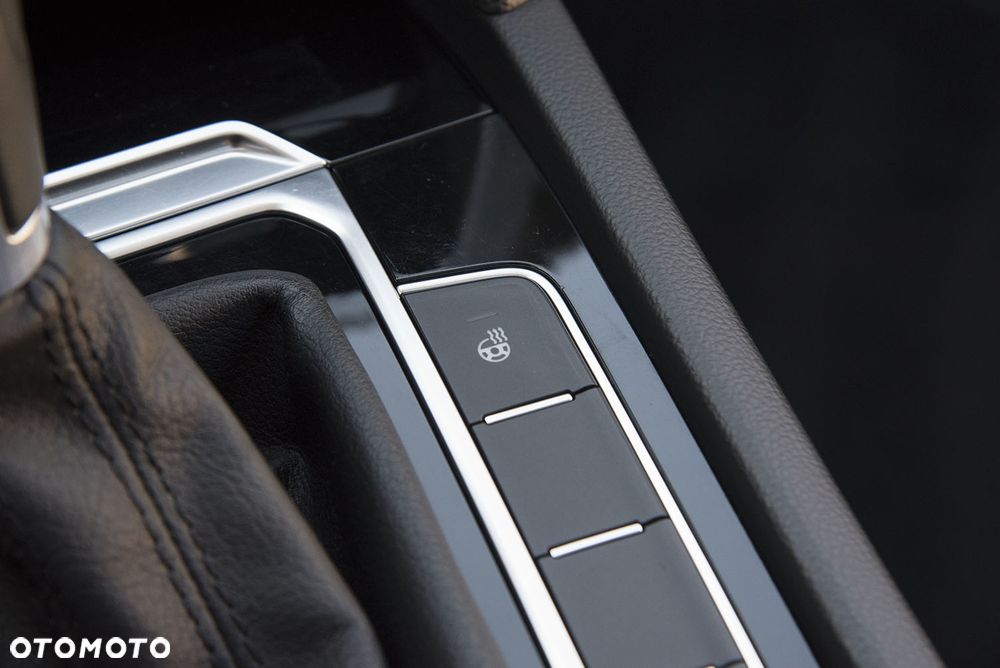 Volkswagen Passat 2.0 TDI BMT Highline DSG7 - 31