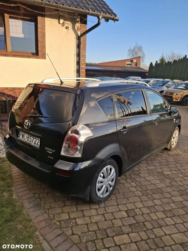 Toyota Corolla Verso - 5