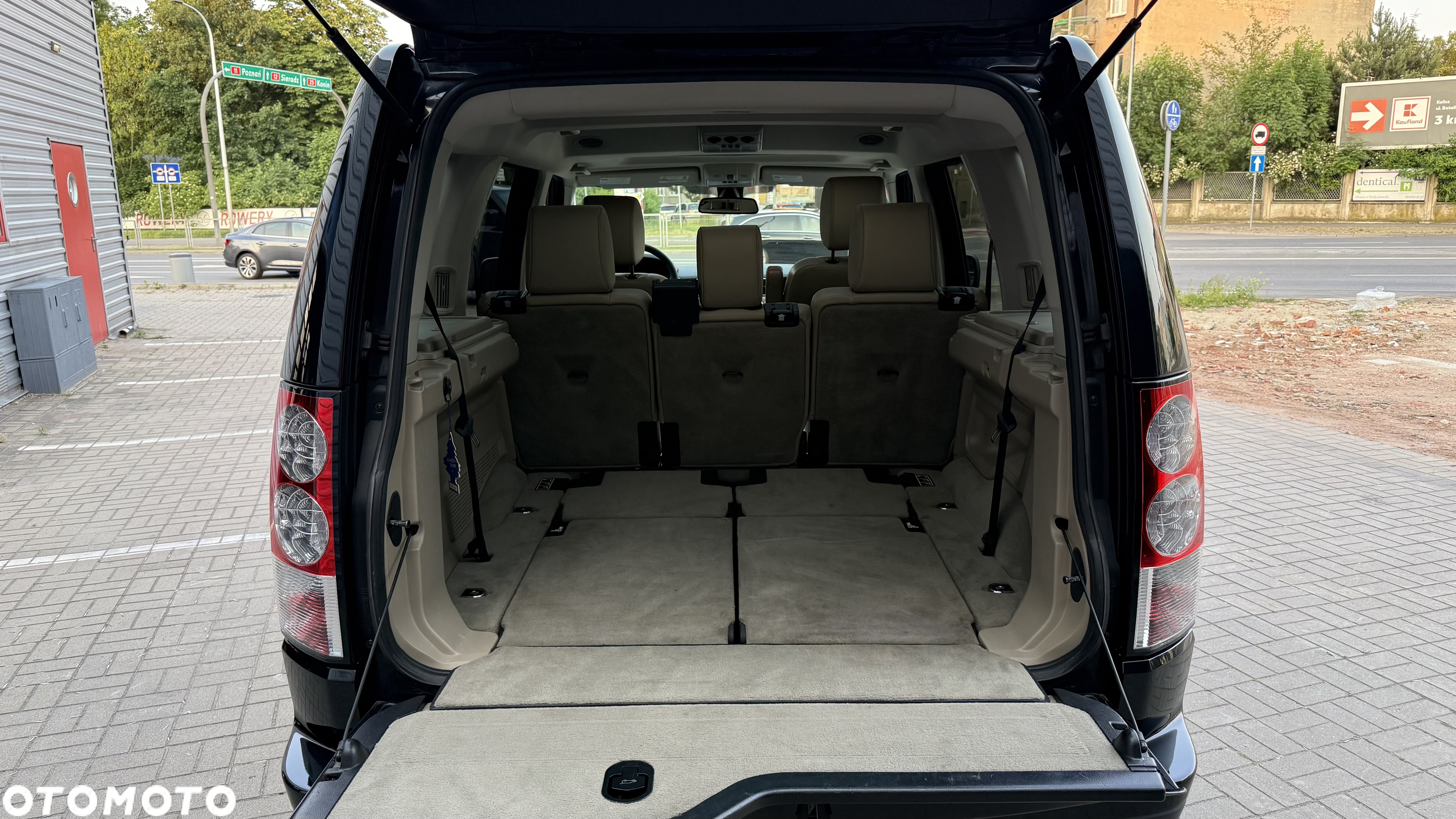 Land Rover Discovery IV 5.0 V8 HSE - 16