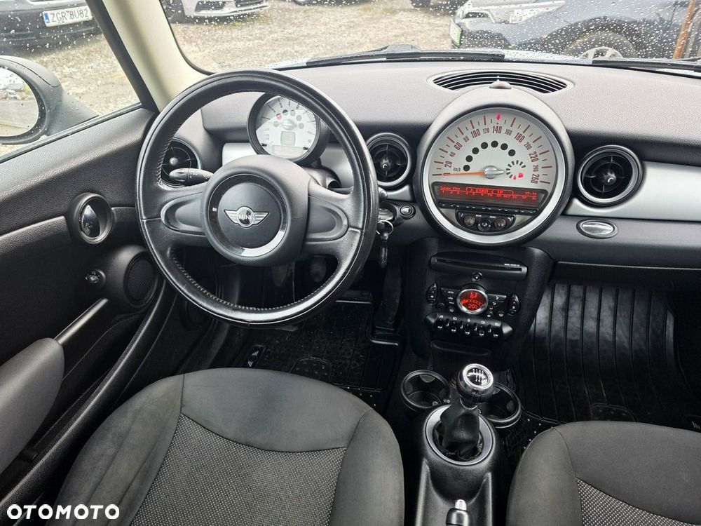 MINI Cooper - 12
