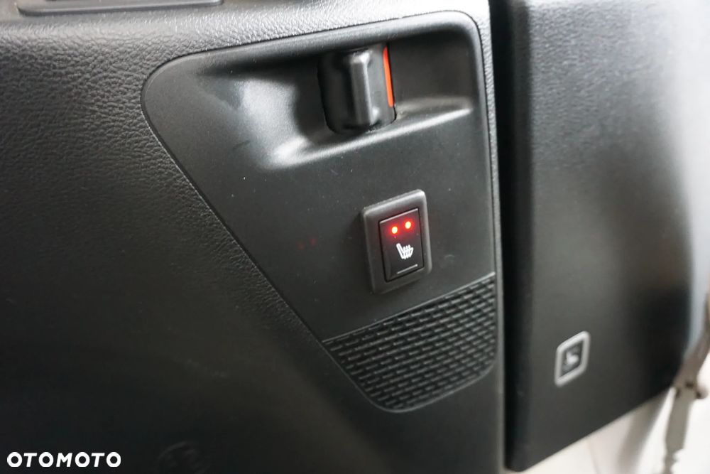 Chrysler Pacifica - 24