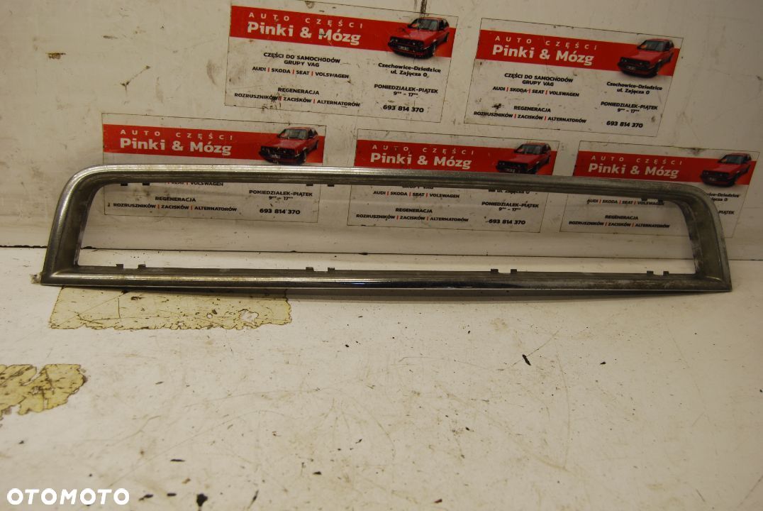 CHROM RAMKA ZDERZAKA ŚRODKOWA 8E0807647 AUDI A4 B6 - 1