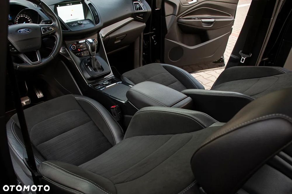 Ford Kuga 1.5 EcoBoost AWD ST-Line ASS - 21