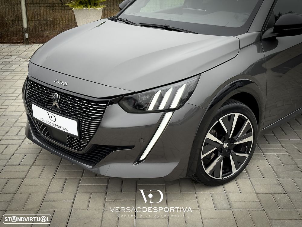 Peugeot 208 1.2 PureTech GT Line - 3