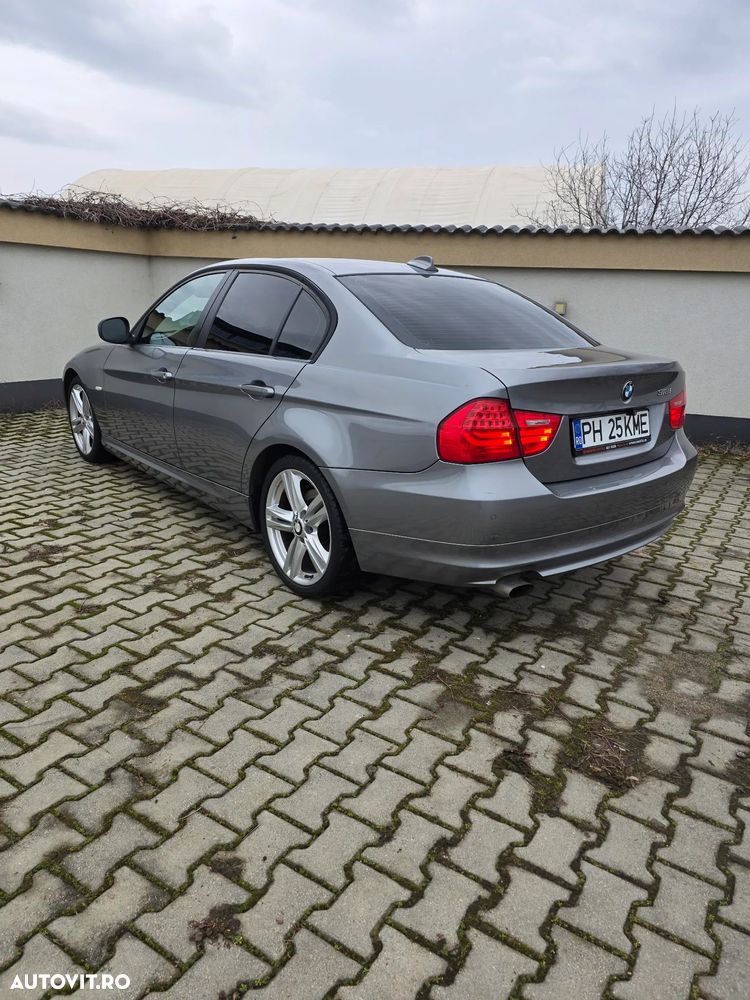 BMW Seria 3 318i Edition Sport - 13